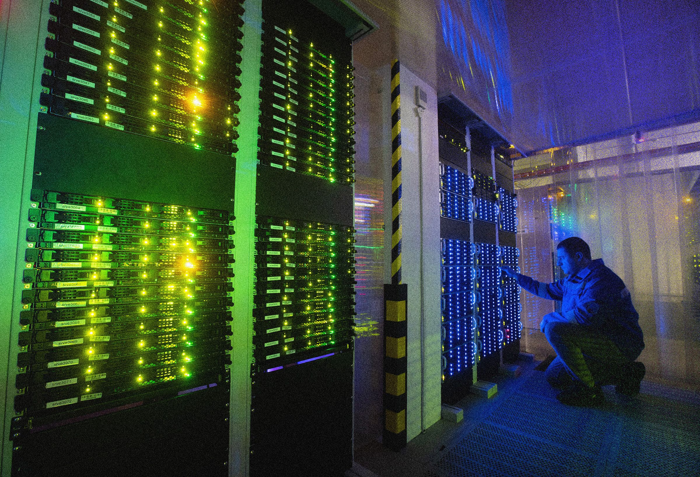 Security researchers warn that a widely used open source tool poses a ‘persistent’ risk to the US.
